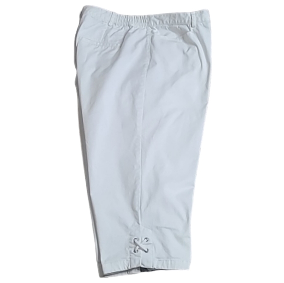 Ruby Rd. White Capris - Picture 3 of 9
